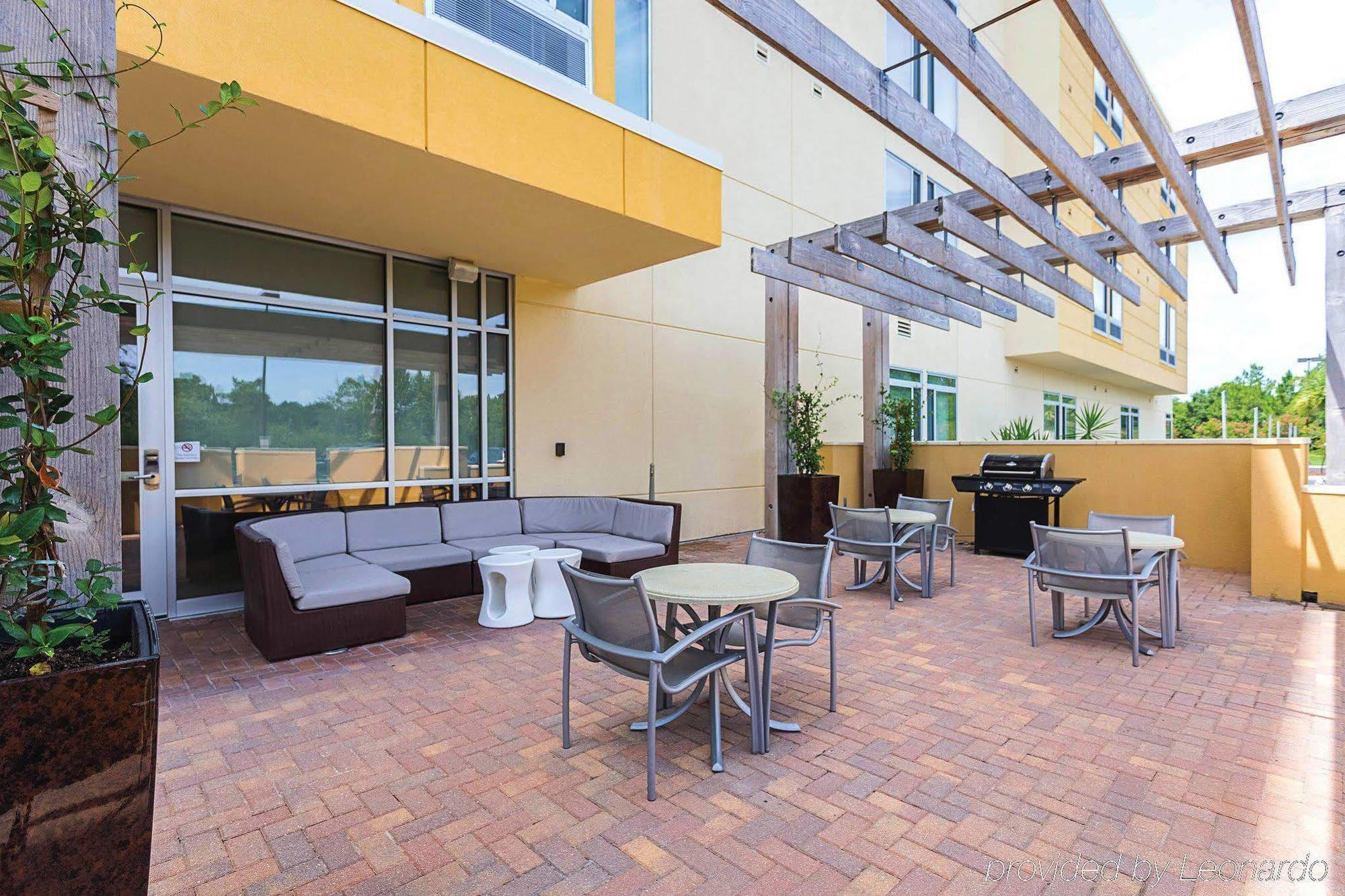 Springhill Suites Tampa North/Tampa Palms Exterior foto